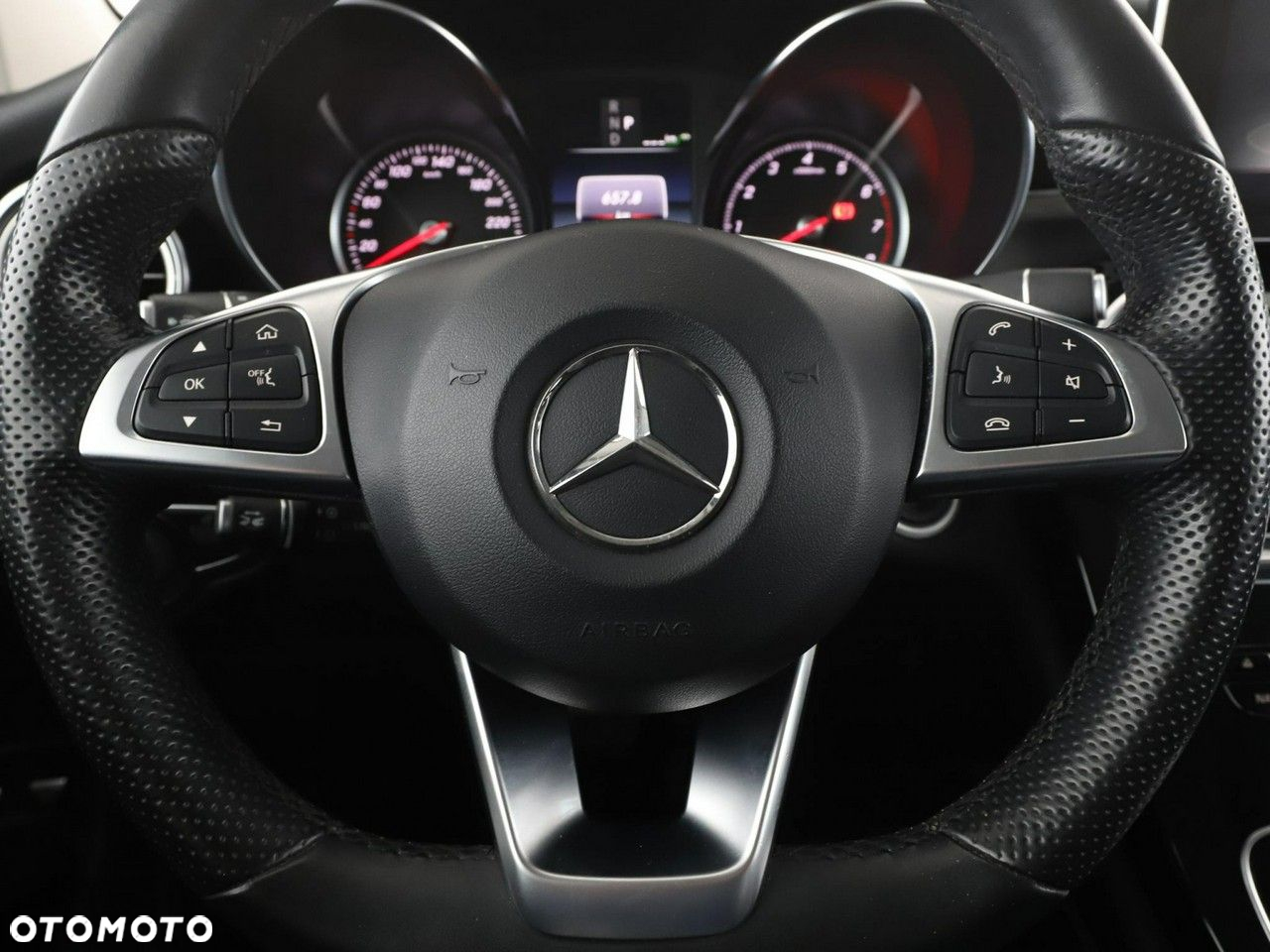Mercedes-Benz GLC 350 e 4Matic 7G-TRONIC AMG Line - 21