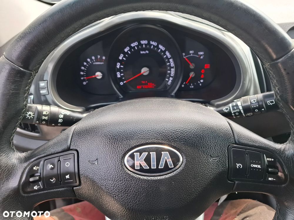 Kia Sportage - 12