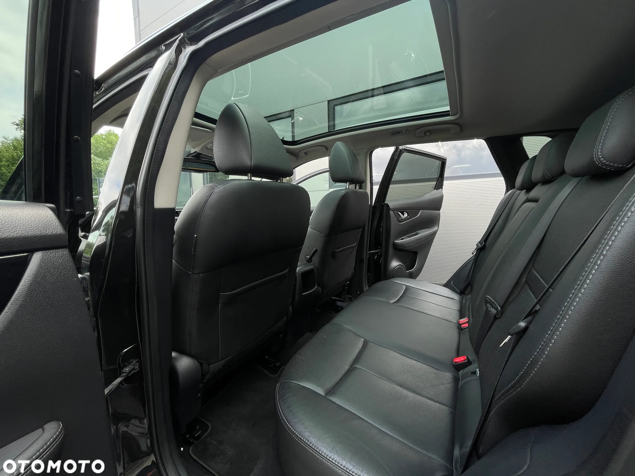 Nissan Qashqai 1.6 DCi N-Connecta Xtronic - 21