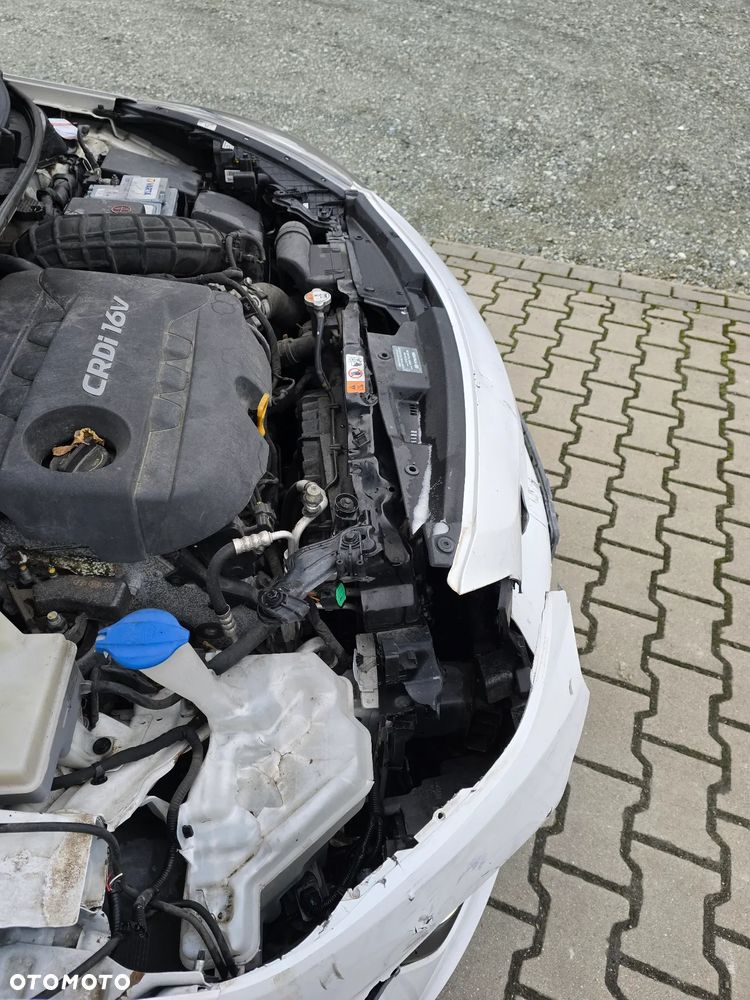 Hyundai i30 i30cw 1.6 CRDi Trend - 28