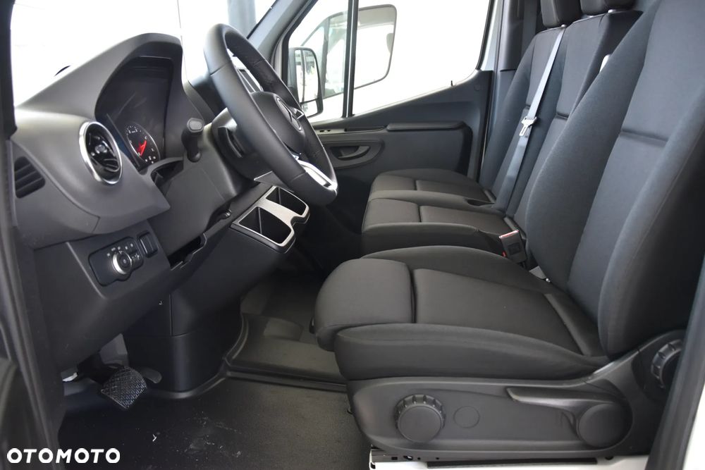 Mercedes-Benz Sprinter - 7