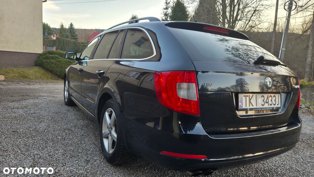 Skoda Superb 2.0 TDI DSG Ambition - 9