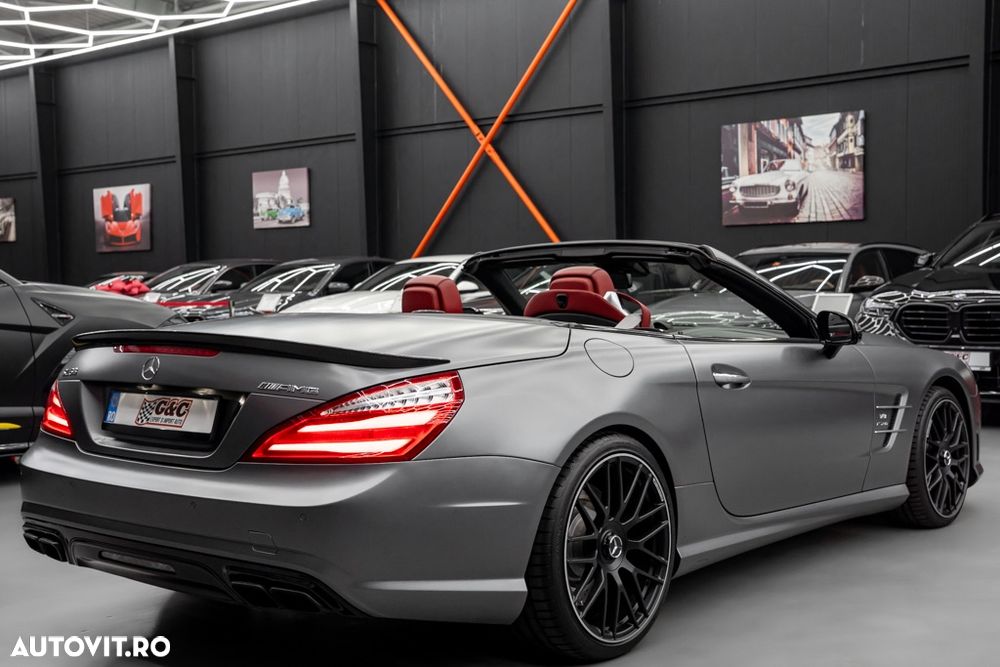 Mercedes-Benz SL ver-63-amg-amg-speedshift-mct-7--gang-sportgetriebe-amg-performance-package - 25
