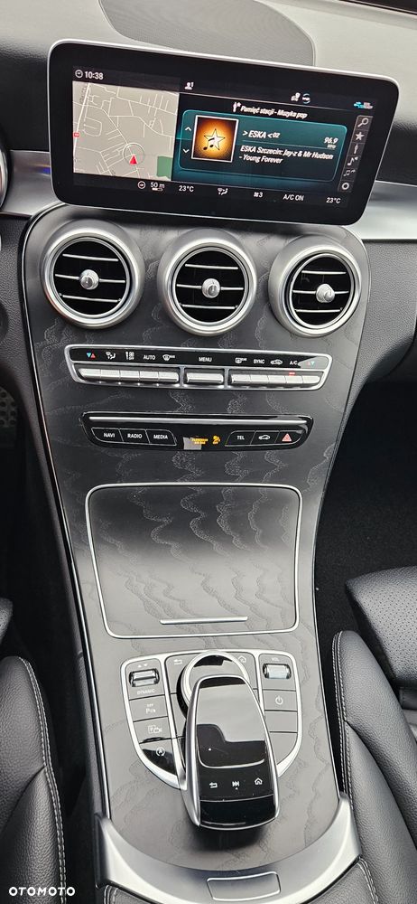 Mercedes-Benz Klasa C 220 d 4Matic 9G-TRONIC AMG Line - 25