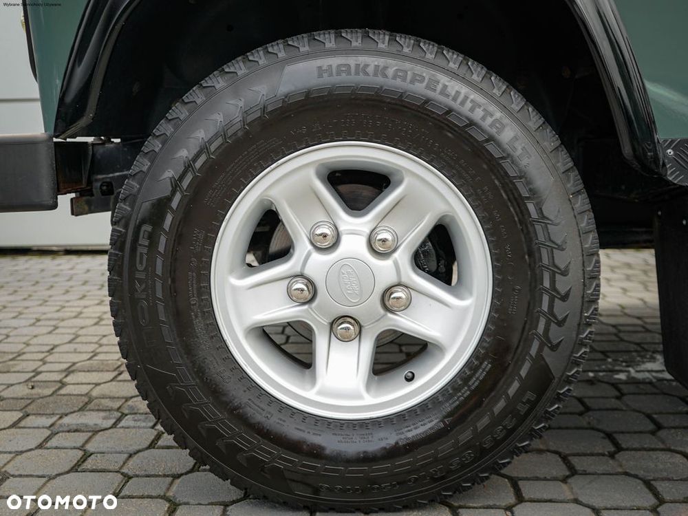 Land Rover Defender - 9