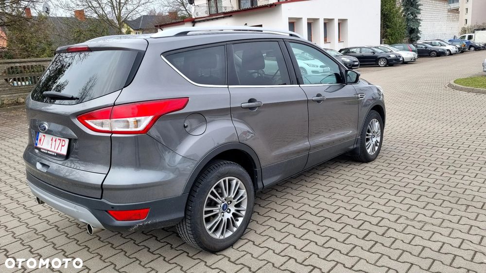 Ford Kuga 2.0 TDCi 4x4 Titanium - 4