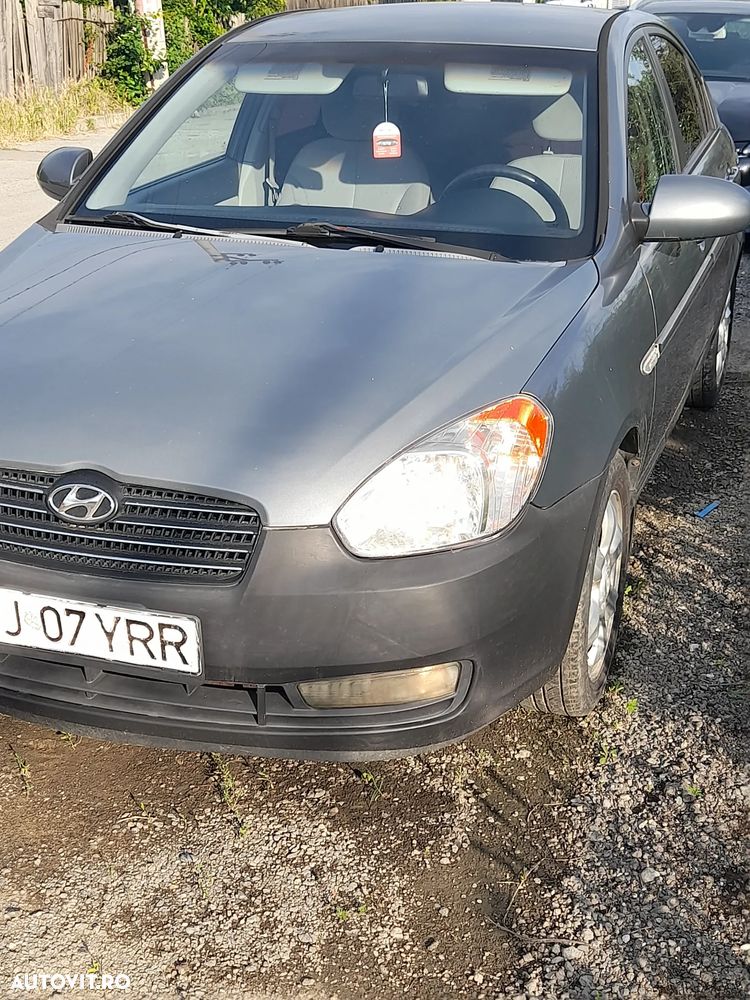 Hyundai Accent MC 1.6 DOHC GLS FULL - 9