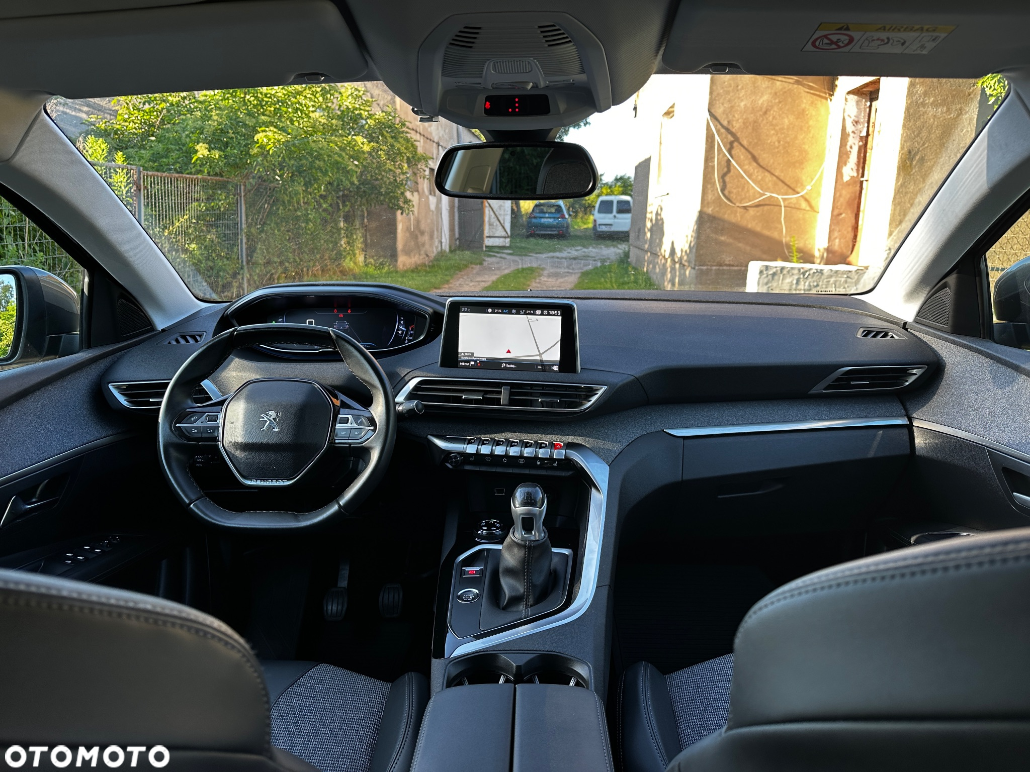 Peugeot 3008 1.2 PureTech GPF Allure S&S - 22