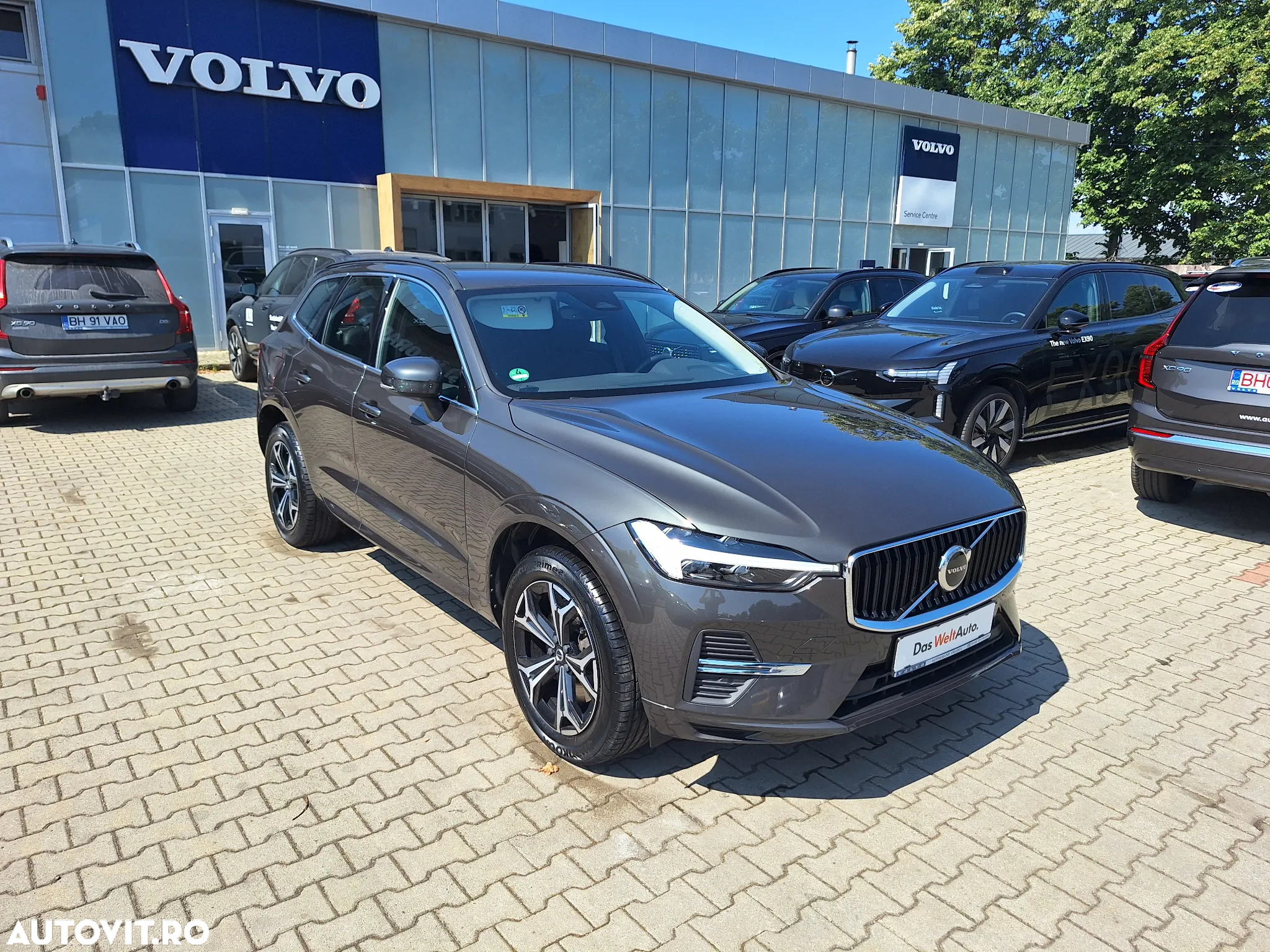 Volvo XC 60 B4 MHEV AWD Momentum Pro - 6