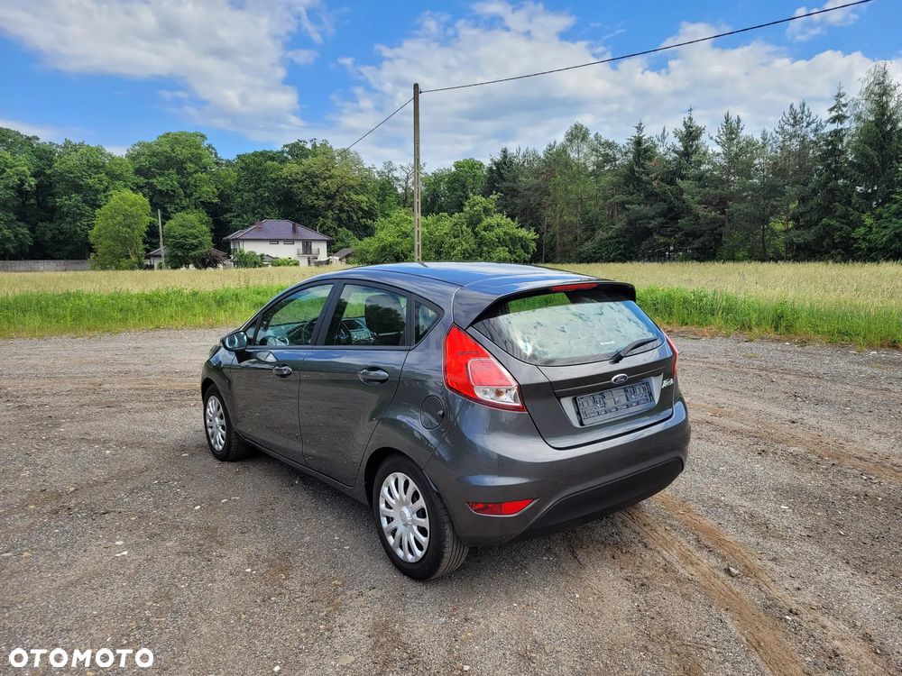 Ford Fiesta - 11
