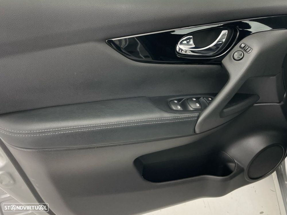 Nissan Qashqai 1.3 DIG-T Acenta - 17