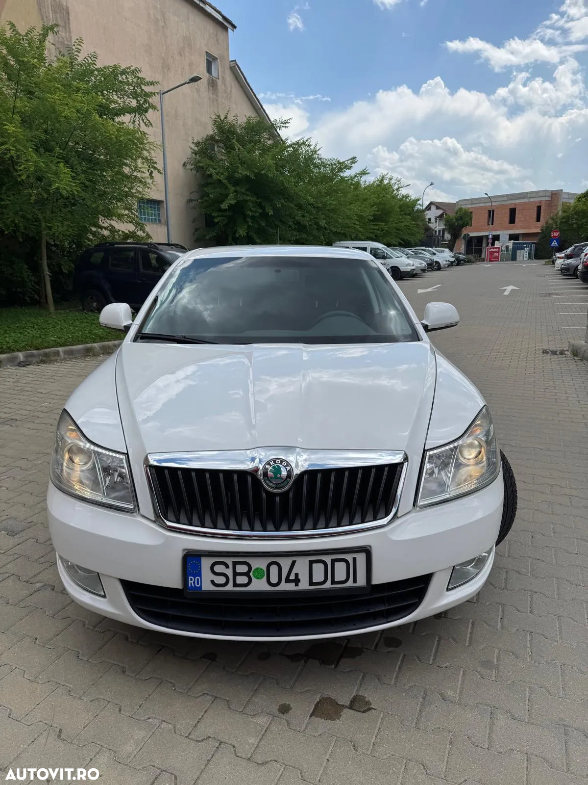 Skoda Octavia 1.6 MPI Ambiente - 13