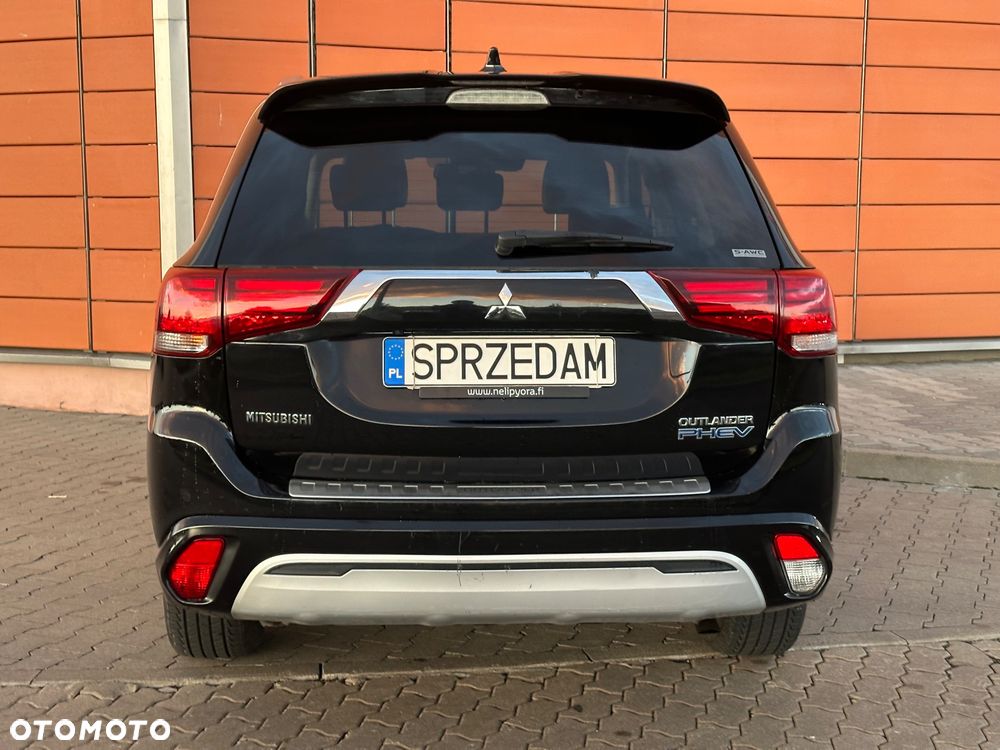 Mitsubishi Outlander - 5