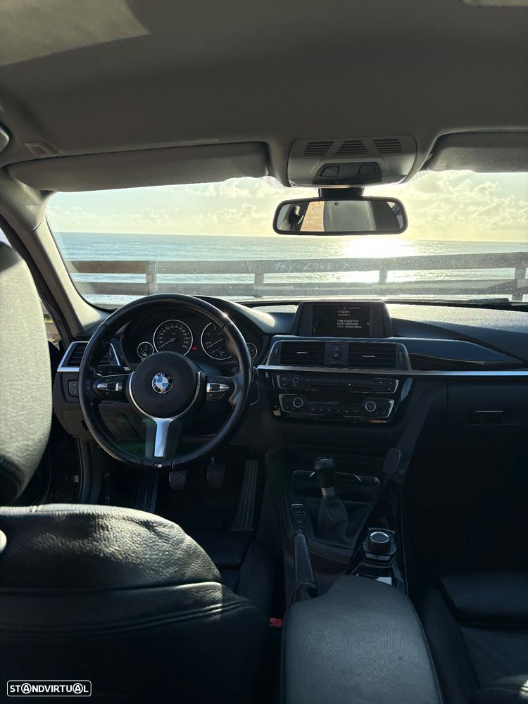 BMW 320 d Line Sport - 12