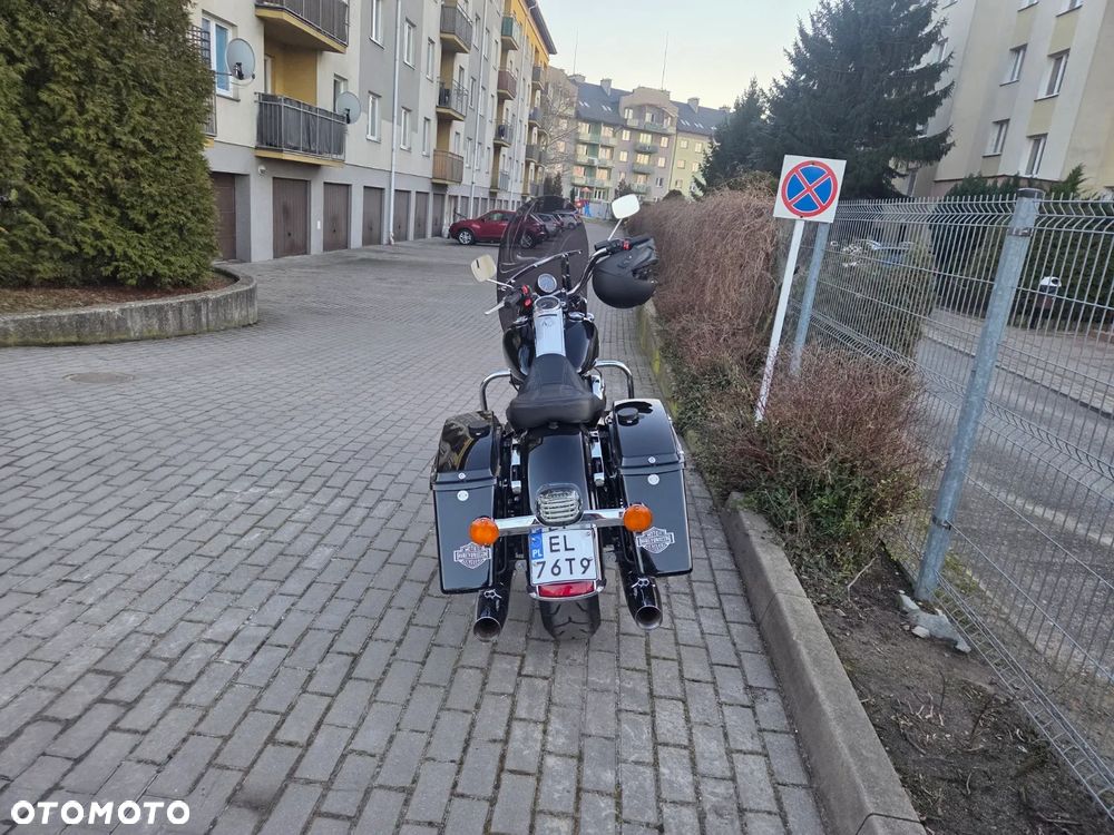 Harley-Davidson Touring Road King - 4