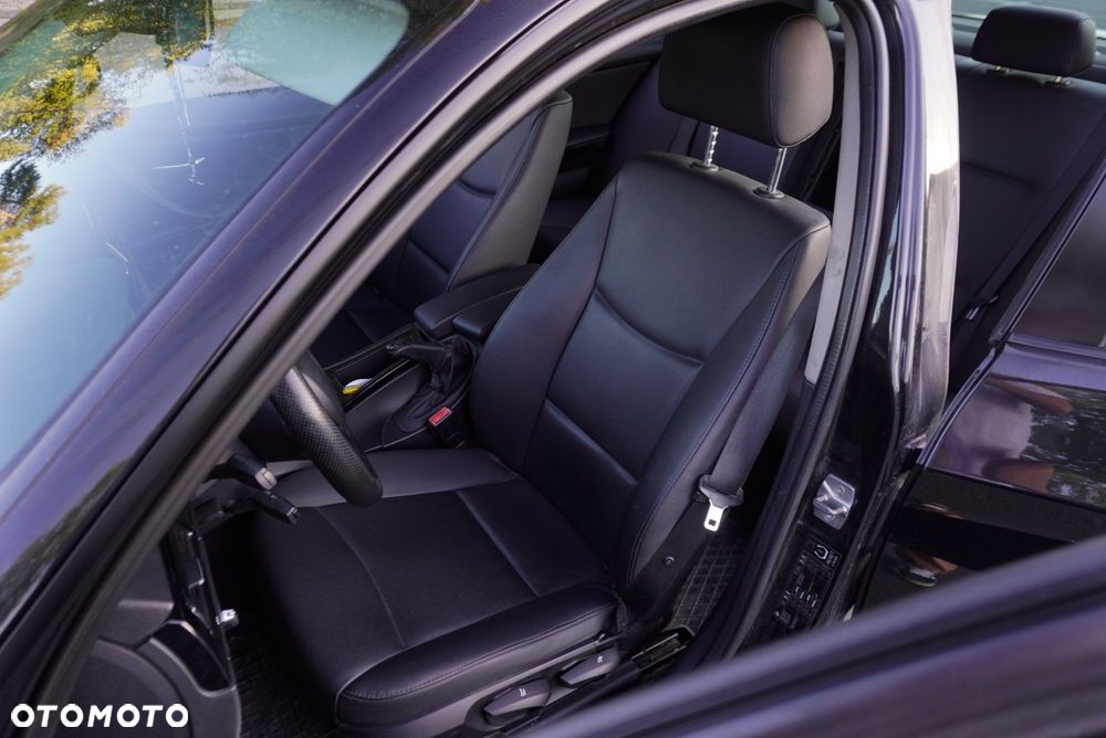 BMW Seria 3 318d - 6