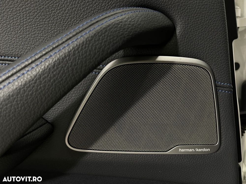 BMW Seria 5 530d xDrive Touring Aut. M Sport Edition - 32