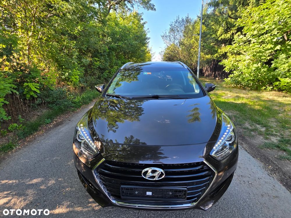 Hyundai i40 Kombi 1.7 CRDi Premium - 25