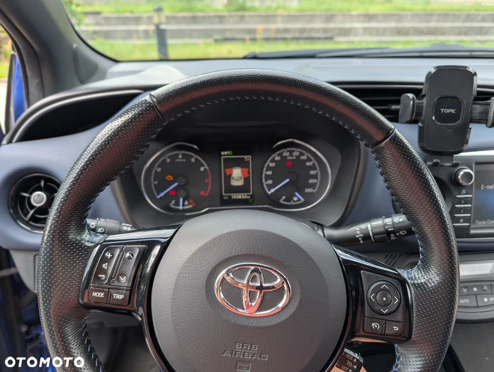 Toyota Yaris 1.5 Selection - 11