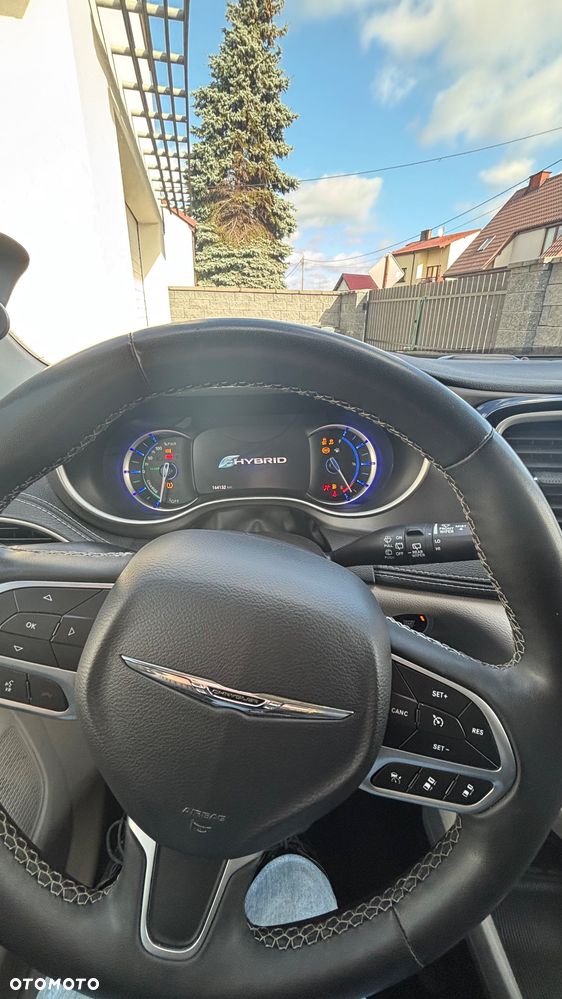Chrysler Pacifica - 7