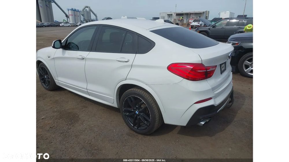 BMW X4 - 4