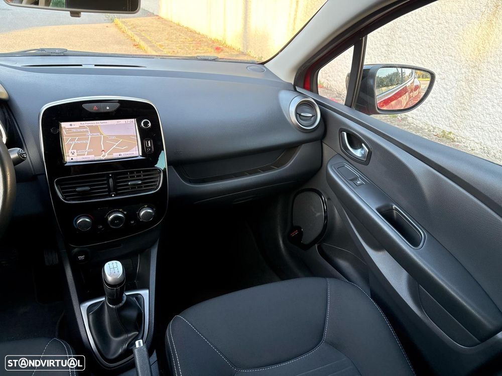 Renault Clio 0.9 TCe Limited Edition - 19