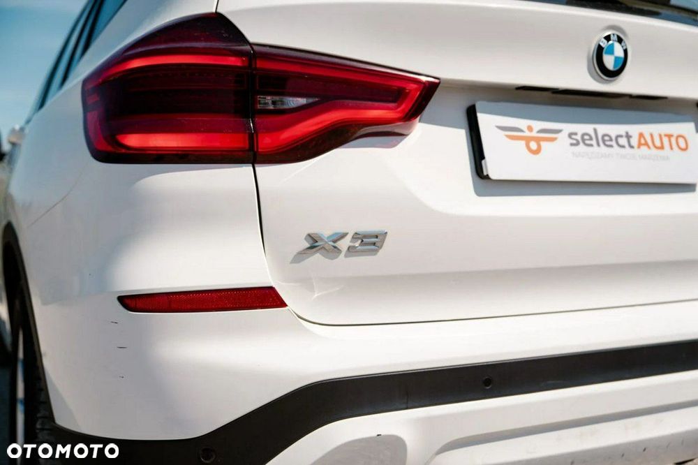 BMW X3 xDrive20i - 13