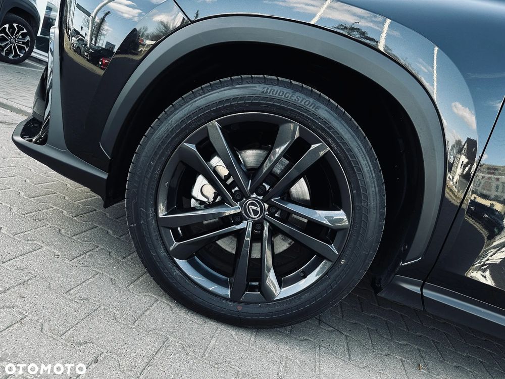 Lexus NX 450h+ Prestige AWD - 8