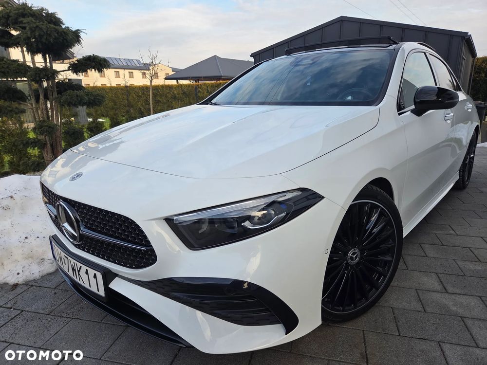 Mercedes-Benz Klasa A 220 4-Matic AMG Line 7G-DCT - 2