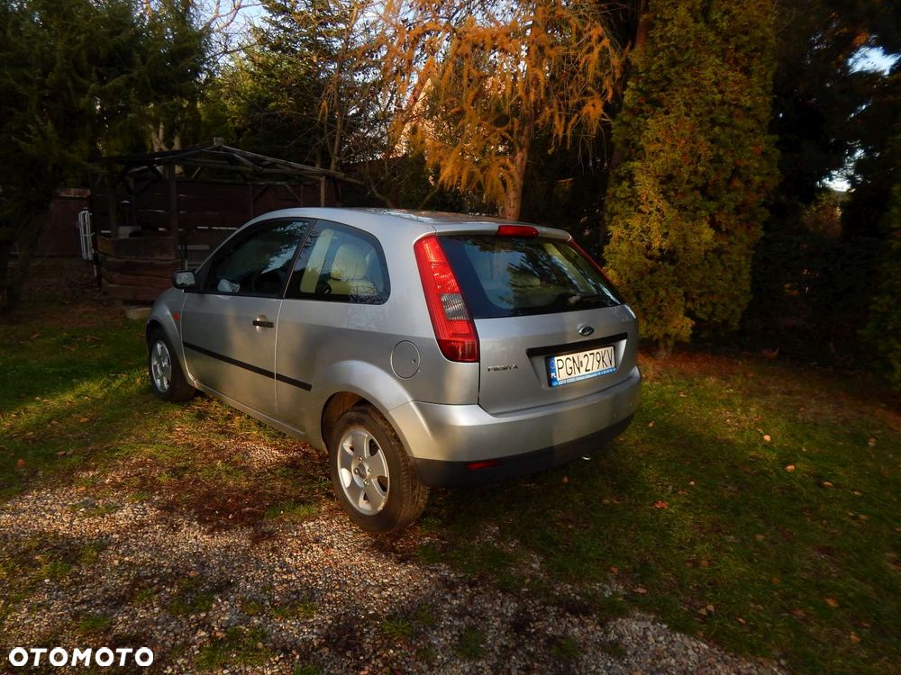 Ford Fiesta 1.25 Trend - 4