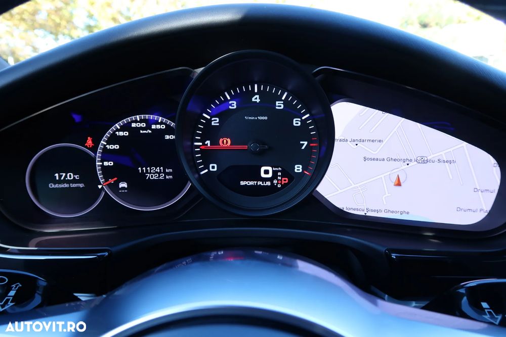Porsche Panamera - 22