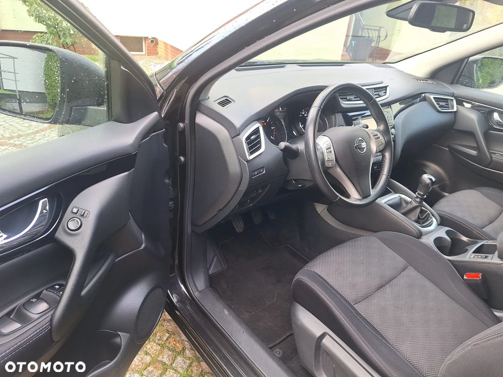 Nissan Qashqai 1.6 dCi 4x4 Tekna - 6