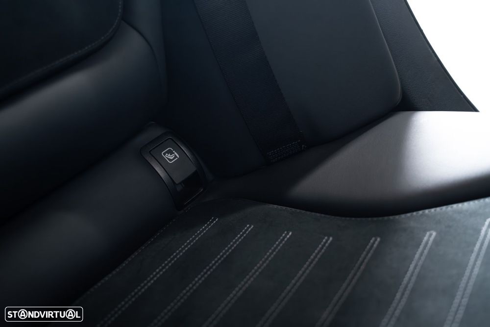 Mercedes-Benz C 300 - 19