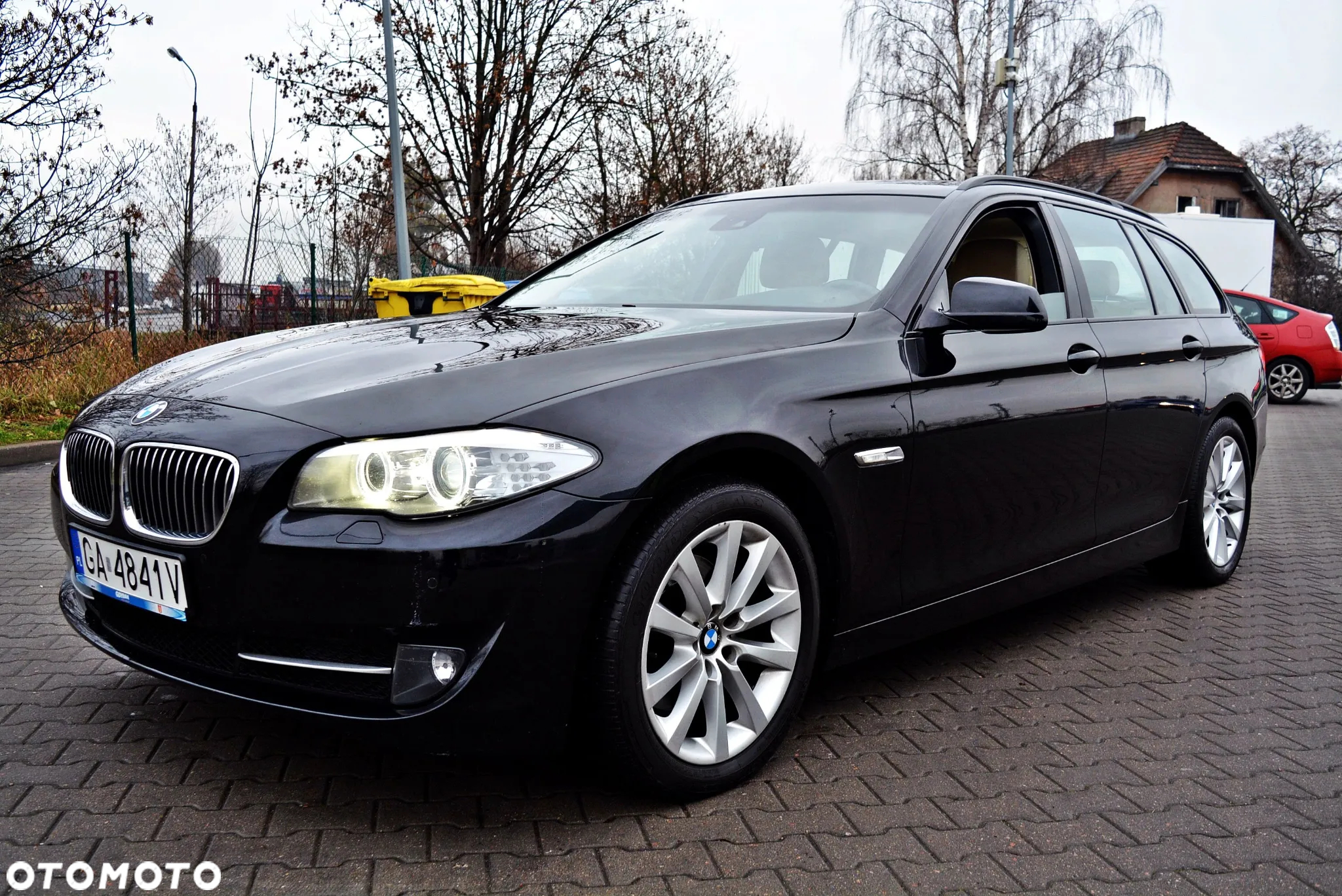 BMW Seria 5 520d Touring - 13