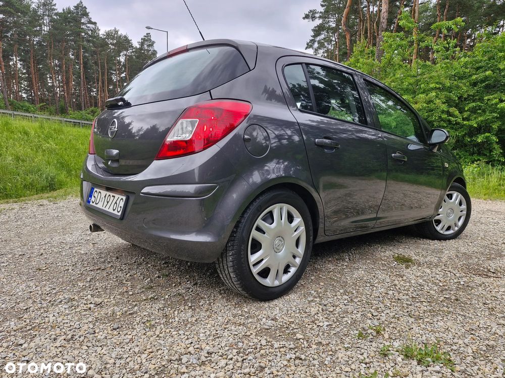 Opel Corsa 1.4 16V Cosmo - 16
