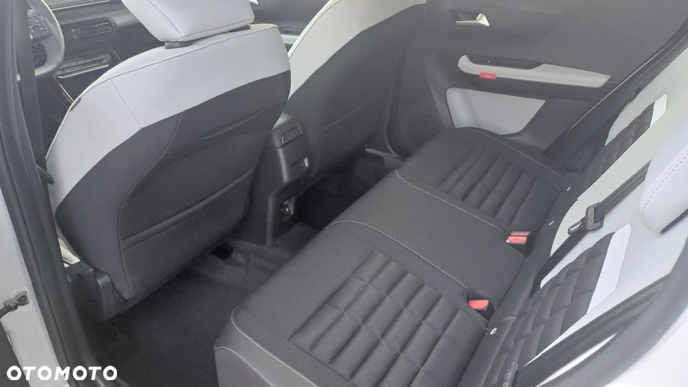 Citroën C3 Aircross 1.2 mHEV Max S&S eDCT6 - 18