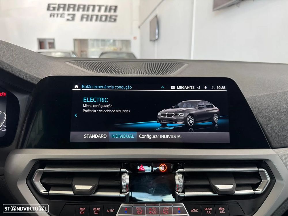 BMW 330 e Pack M Auto - 39