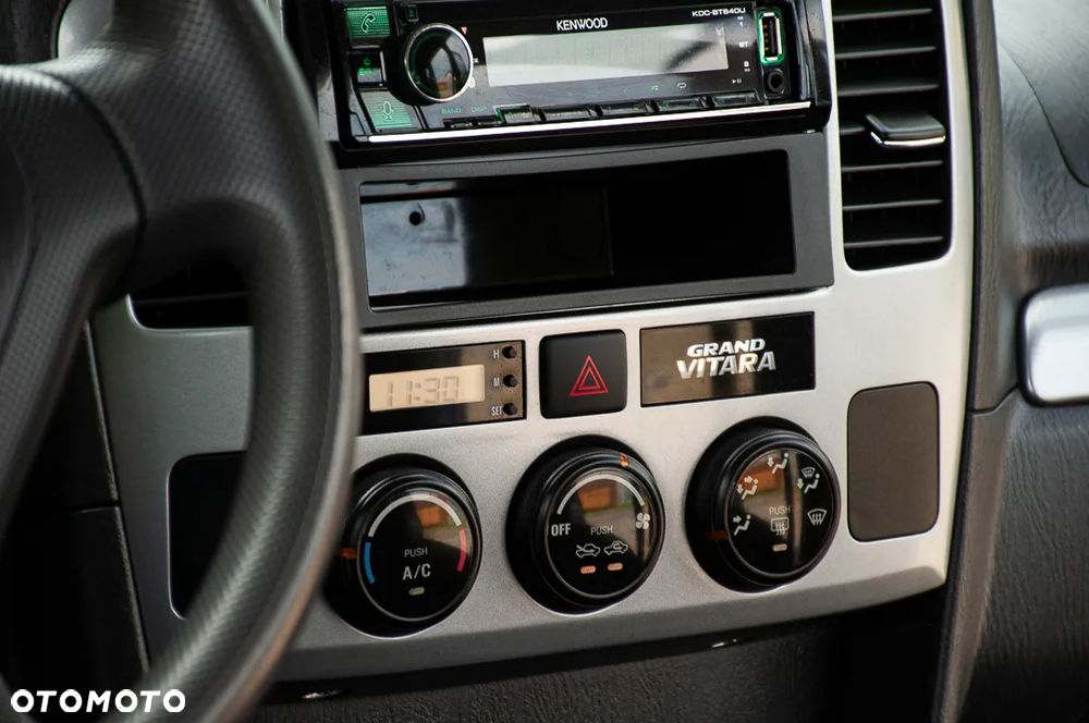 Suzuki Grand Vitara 2.0 Comfort - 12