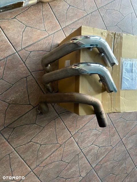 KOLANO RURA ŁĄCZNIK OSŁONA KOLEKTORA HARLEY TOURING 17+ M8 - 1