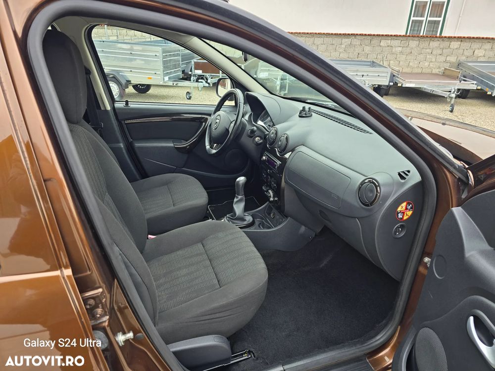 Dacia Duster 1.6 16V 4x2 Essentiel - 16