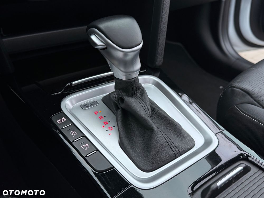 Kia XCeed 1.5 T-GDI Prestige Line DCT - 32