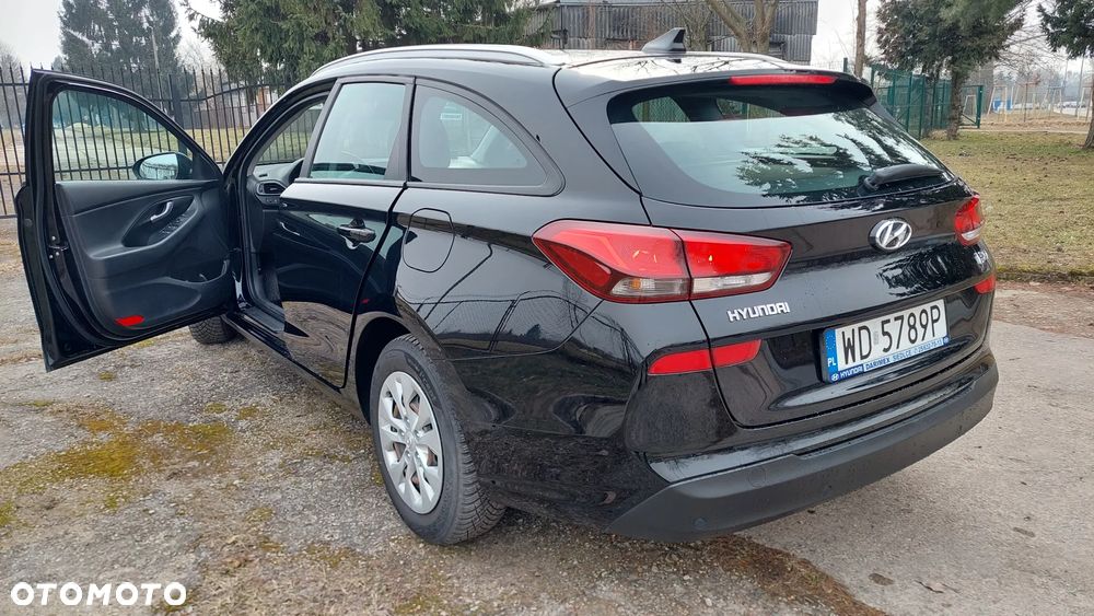 Hyundai i30 1.5 DPI Classic + - 4