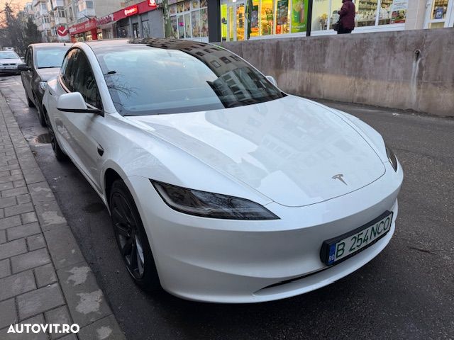 Tesla Model 3 - 2