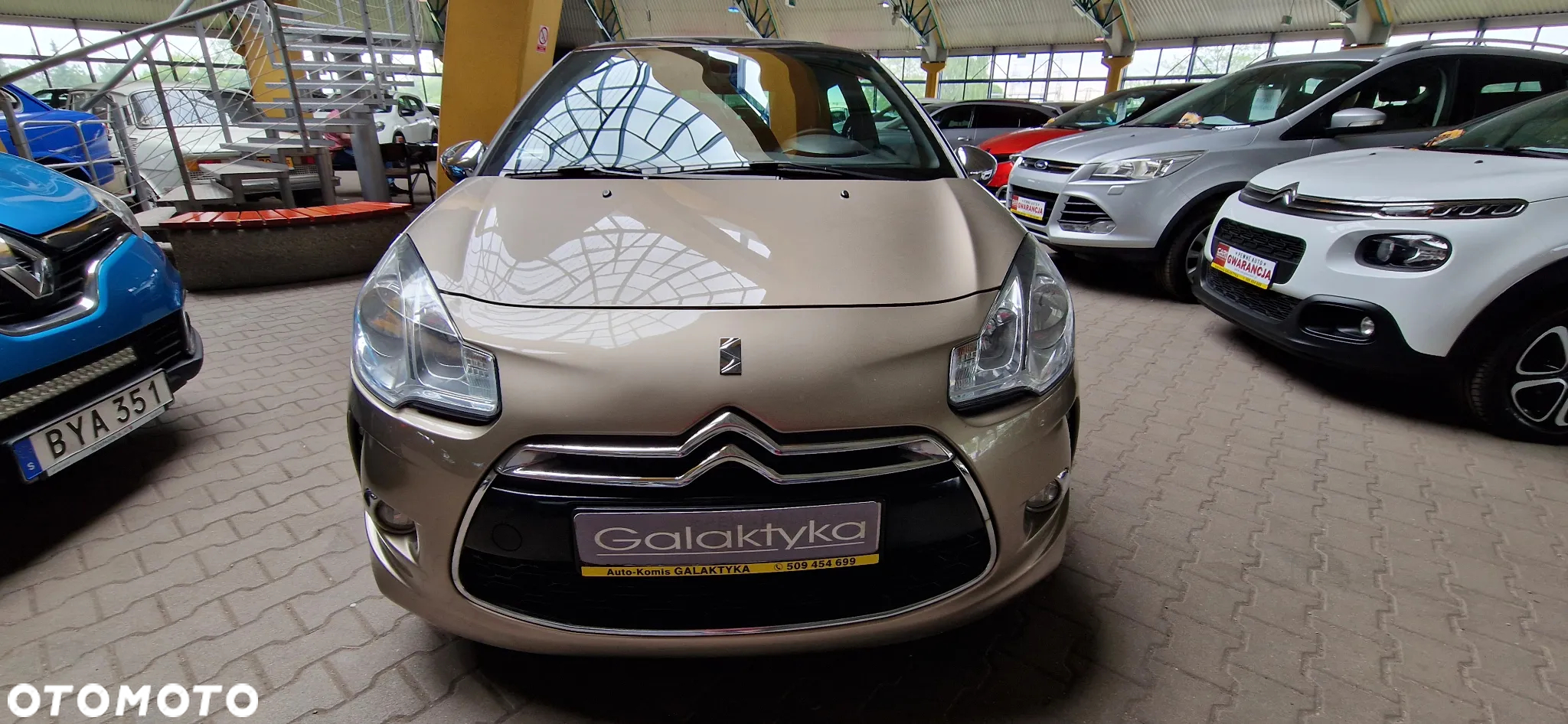 Citroën DS3 e-HDi 110 FAP Ultra-Prestige - 2