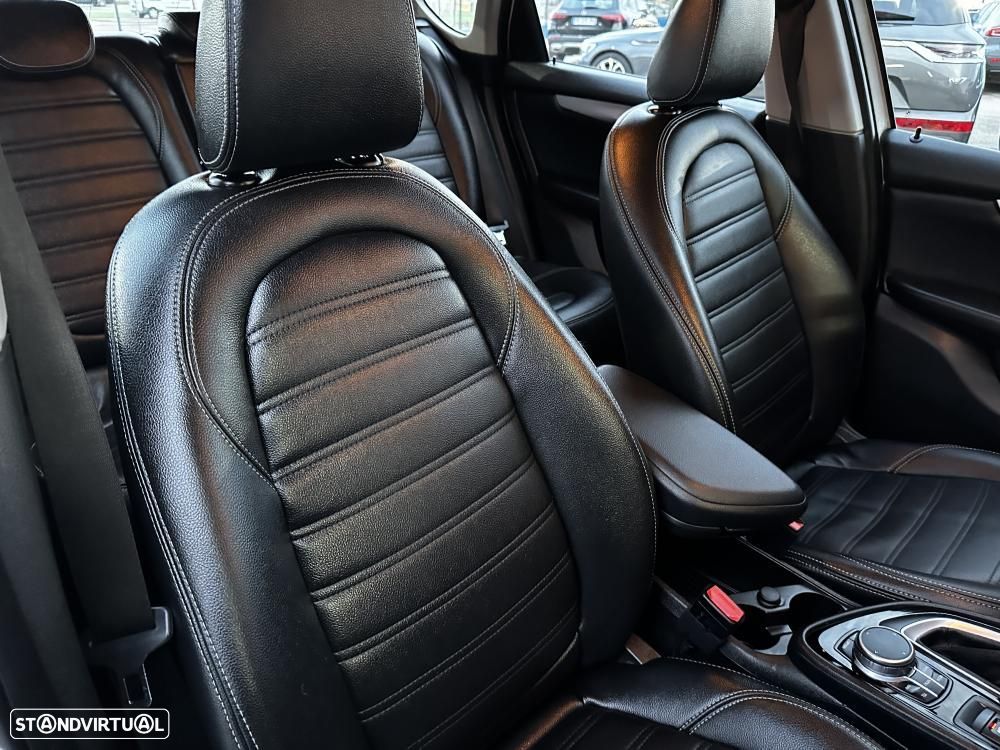 BMW 225xe Active Tourer Line Luxury - 25