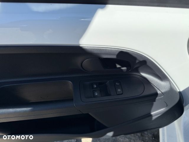 Volkswagen up! - 10