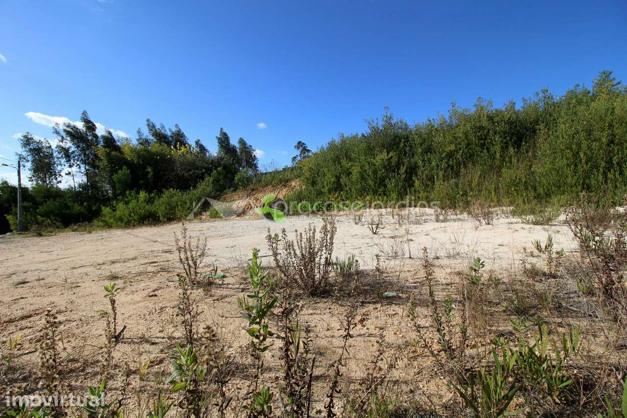 Lote de terreno com 1027 m2 - Grande imagem: 4/5