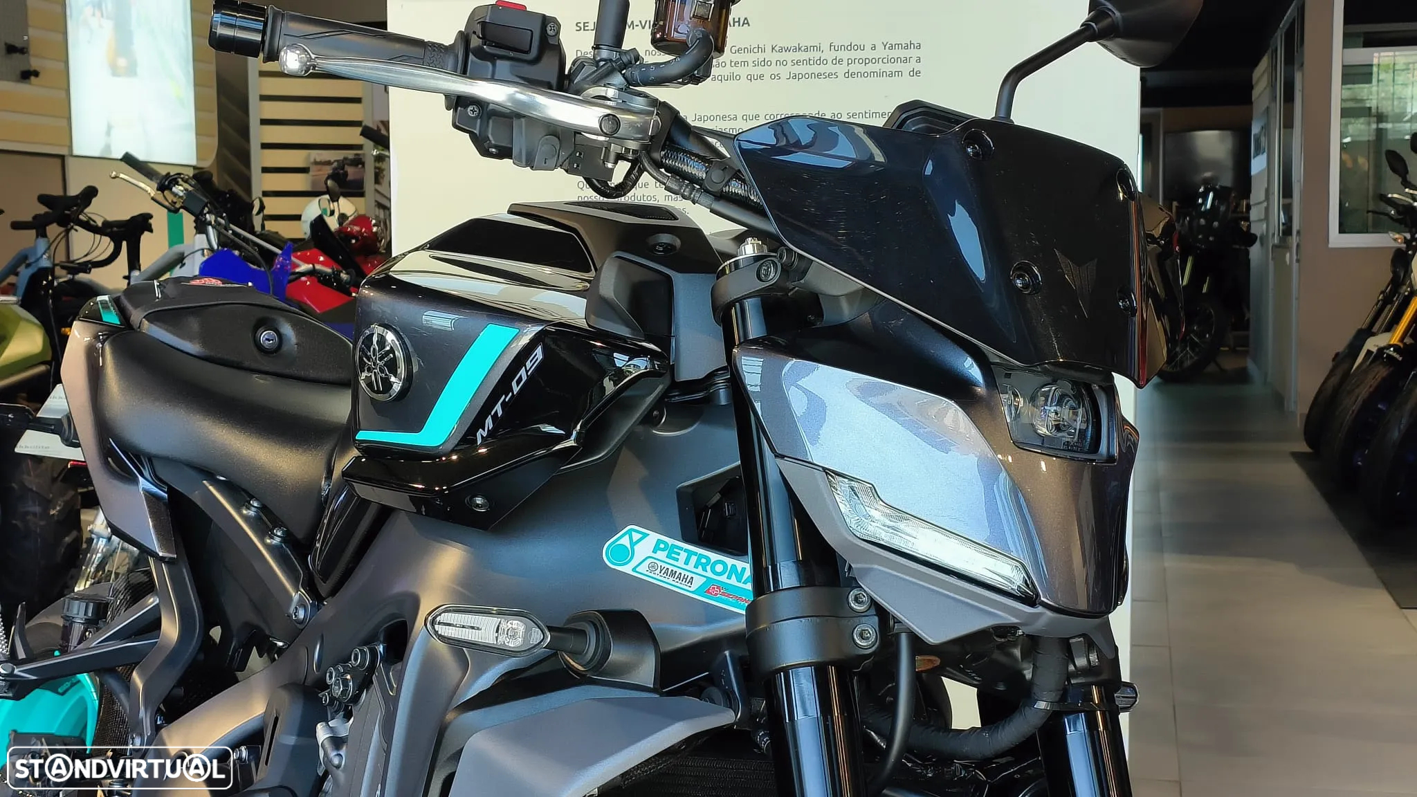 Yamaha MT-09 Y-AMT (caixa automática) - 2