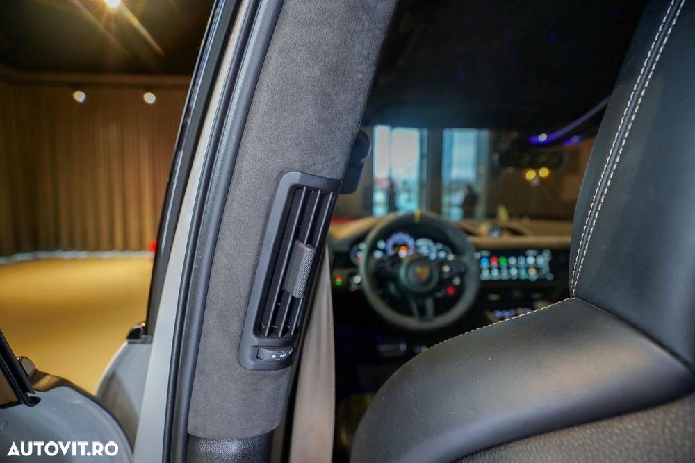 Porsche Cayenne Coupe - 33