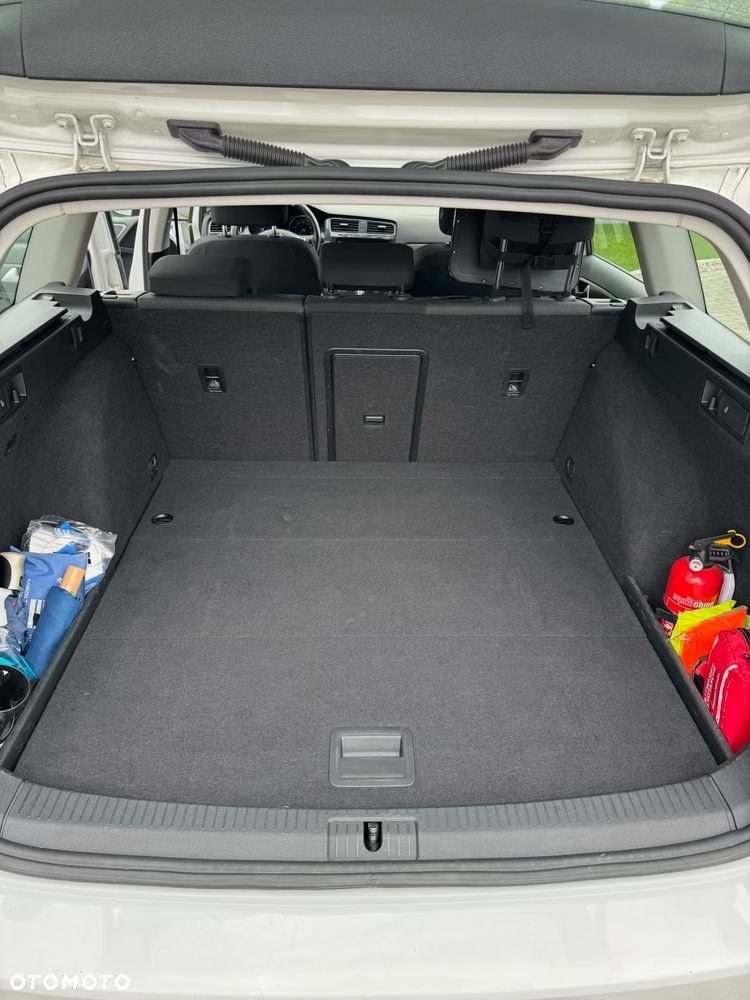 Volkswagen Golf VII 1.6 TDI BMT Comfortline DSG - 9